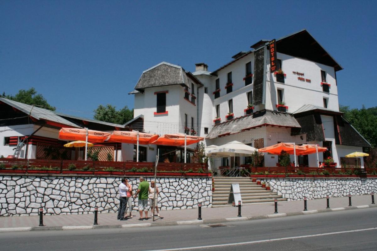 Hotel Paraul Rece Busteni